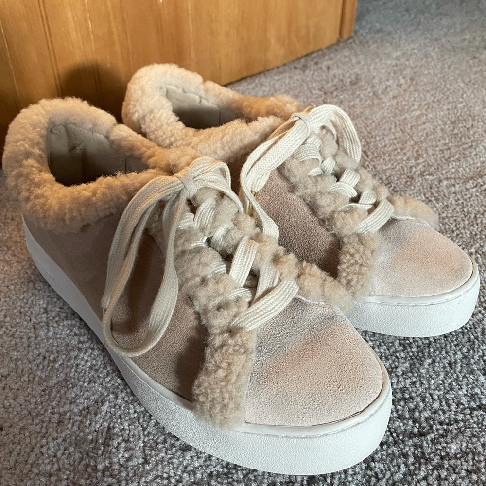 Michael Kors fuzzy sneakers🤎